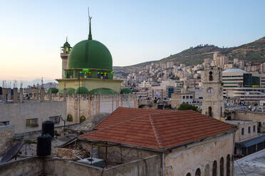 An-Nasr-Moschee (Masjid an-Nasr) und Gebäude in der Altstadt von Nablus - CAVF69137