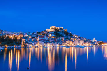 Festung St. Michael und Hafen von Sibenik, Sibenik, Dalmatinische Küste, Kroatien, Europa - RHPLF12669