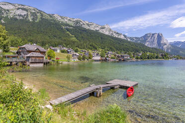 View of Grundlsee village on the shore of lake, Grundlsee, Styria, Austria, Europe - RHPLF12793