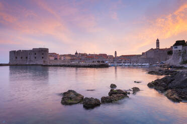 Sonnenuntergang, Altstadt, UNESCO-Weltkulturerbe, Dubrovnik, Kroatien, Europa - RHPLF12850