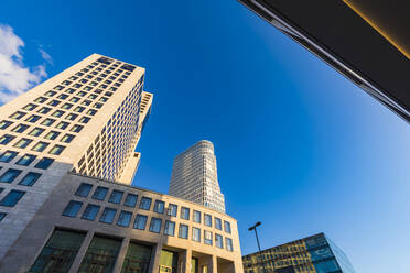 Deutschland, Berlin, Charlottenburg, City West, Tiefblick auf das Hotel Waldorf Astoria Berlin - WDF05591