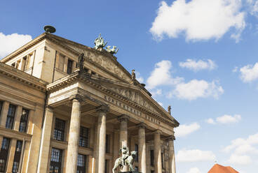 Deutschland, Berlin, Gendarmenmarkt, Fassade des Konzerthauses Berlin - GWF06269