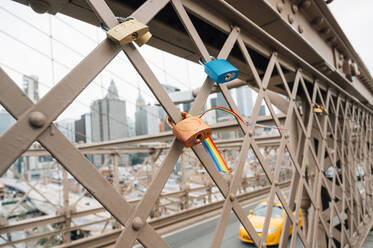 Love locks on Brooklyn Bridge, NYC, USA - JCMF00300