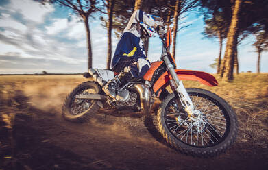 Motocross driver - MTBF00240