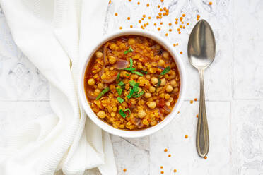 Lentil and chickpea soup (red lentils, chickpeas, tomatoes, red onions, mint) - LVF08453