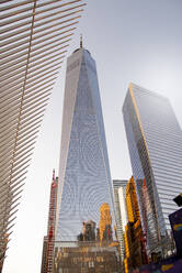 USA, New York, New York City, Tiefblick auf das One World Trade Center - CJMF00195