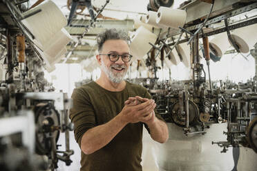 Producer of a fashion label during control in circular knitting mill - SDAHF00029