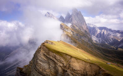 Dramatischer Seceda-Berg, Dolomiten, Italien, Europa - RHPLF13099