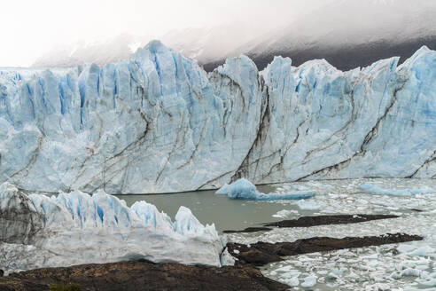 Perito Moreno glacier, Los Glaciares National Park, UNESCO World Heritage Site, Santa Cruz Province, Argentina, South America - RHPLF13147