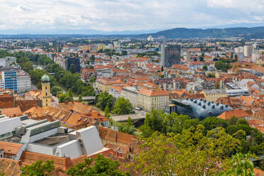 Blick auf das Stadtbild vom Uhrenturm aus, Graz, Steiermark, Österreich, Europa - RHPLF13238