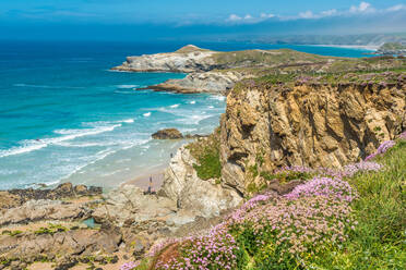 Spektakuläre Klippenküstenlandschaft bei Newquay in West Cornwall, England, Vereinigtes Königreich, Europa - RHPLF13353