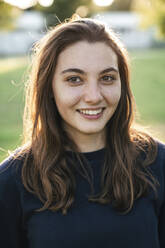 Young woman in park - CUF53909