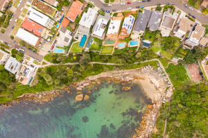 Luftaufnahme des Naturschutzgebiets Gordons Bay, Sydney, Australien. - AAEF06115