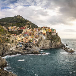 Stadtbild von Manarola, Ligurien, Italien - MSUF00100