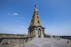 Deutschland, Hessen, Kassel, Herkules-Denkmal im Bergpark Wilhelmshöhe - RUNF03493