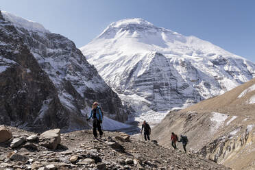 Trekking group at Chonbarden Glacier, Dhaulagiri 1, Dhaulagiri Circuit Trek, Himalaya, Nepal - ALRF01656