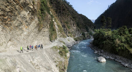 Wandergruppe in Phedi, Dhaulagiri Circuit Trek, Himalaya, Nepal - ALRF01685