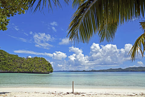 Palau, Felseninsel, Tropischer Strand, lizenzfreies Stockfoto