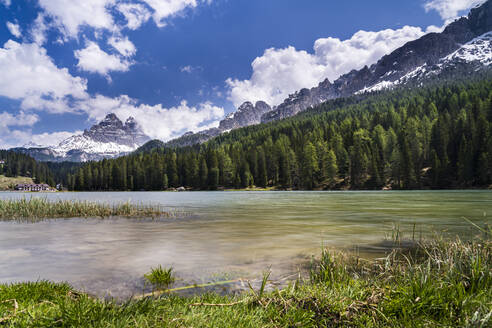 Iltaly, Veneto, Sextner Dolomiten, Misurina See und Drei Zinnen - STSF02382