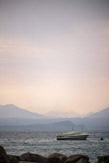 Italy, Veneto, Boat at Lake Garda - DAWF01047
