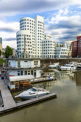 Germany, Dusseldorf, The Media Harbor with Neuer Zollhof buildings - PUF01807