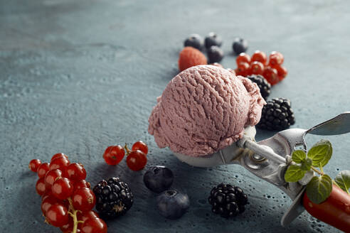 Raspberry ice cream on scoop and fresh fruits - DREF00008