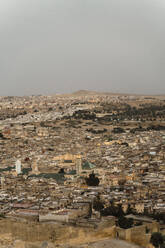 Blick auf die Stadt am Abend, Fes, Marokko - AFVF04813