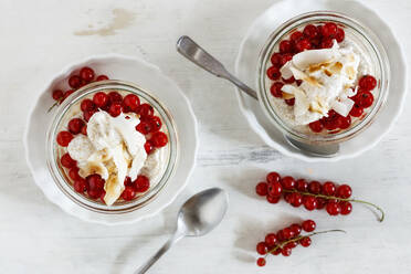 Jars of gluten free amaranth mousse with red currant berries - EVGF03599