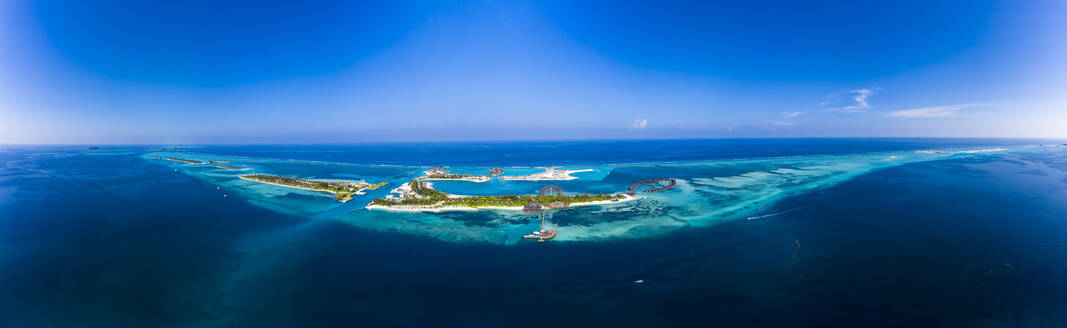 Malediven, Luftpanorama der Inseln Olhuveli und Bodufinolhu im Sommer - AMF07719