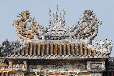 Dachdetail mit Drache, Die Kaiserstadt, UNESCO-Weltkulturerbe, Hue, Vietnam, Indochina, Südostasien, Asien - RHPLF13400