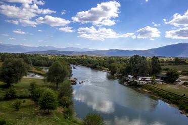 Fluss Drini bei Gjakove, Kosovo, Europa - RHPLF13497