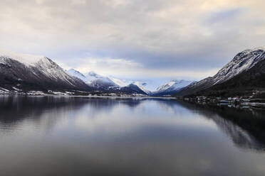 Romsdalsfjord, mountain snow, dawn, Andalsnes, Winter, More og Romsdal, Norway, Scandinavia, Europe - RHPLF13565