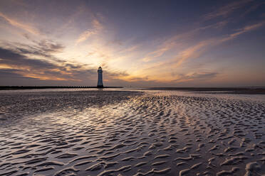 Perch Rock Leuchtturm bei Sonnenuntergang, New Brighton, Cheshire, England, Vereinigtes Königreich, Europa - RHPLF13682