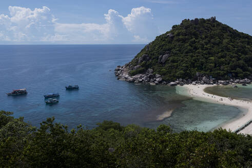 Panoramablick auf die Insel Nang Yuan bei Koh Tao, Thailand. - CAVF72840