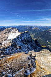 Deutschland, Bayern, Blick auf die Zugspitze - PUF01853