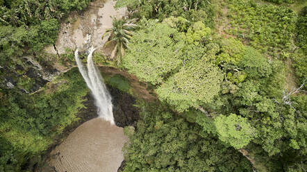 Mauritius, Bezirk Riviere Noire, Chamarel, Luftaufnahme des Chamarel-Wasserfalls - VEGF01411