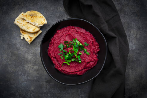 Schale mit Rote-Bete-Hummus - LVF08539