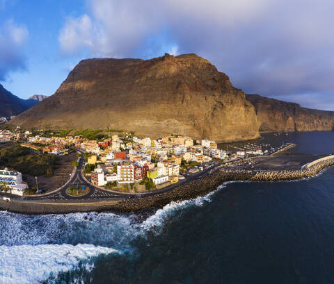 Spain, Canary Islands, La Gomera, Valle Gran Rey, Vueltas, View of town and coast stock photo