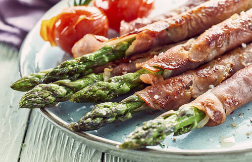 Plate of asparagus ham rolls - DREF00041