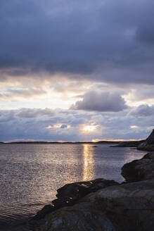 Sonnenuntergang auf See - JOHF06021