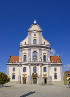 Deutschland, Bayern, Altotting, Fassade der Basilika St. Anna - SIEF09429