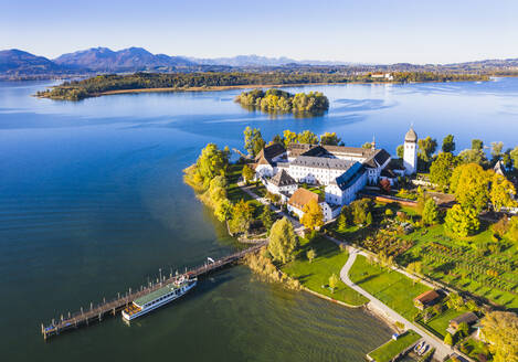 Germany, Bavaria, Aerial view of pier and monastery on Frauenchiemsee islet - SIEF09457