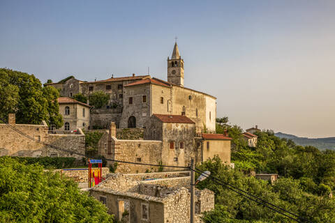 Stadtbild von Plomin, Istrien, Kroatien, lizenzfreies Stockfoto