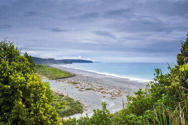 Neuseeland, Bewölkter Himmel über Okarito Lagoon - STSF02447