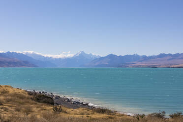 Neuseeland, Ozeanien, Südinsel, Canterbury, Ben Ohau, Lake Pukaki und Südliche Alpen (Neuseeländische Alpen) mit Aoraki / Mount Cook - FOF11669