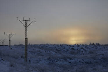 Strommasten bei Sonnenuntergang - JOHF06636