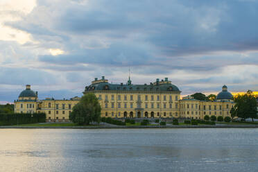 Ansicht von Schloss Drottningholm, Drottningholm, Schweden - JOHF06704