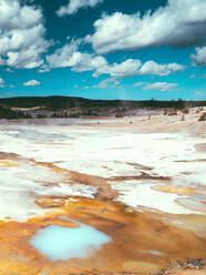 Yellowstone National Park Landschaft Geysire, Hotsprings USA, Wyoming - CAVF73821