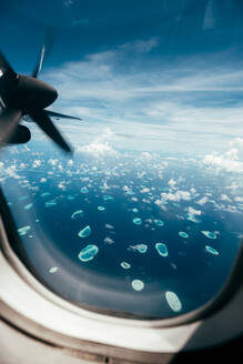 Luftaufnahme der Malediven-Inseln aus einem Flugzeug - DAWF01222