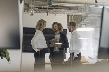 Business team having a meeting in office - KNSF07439